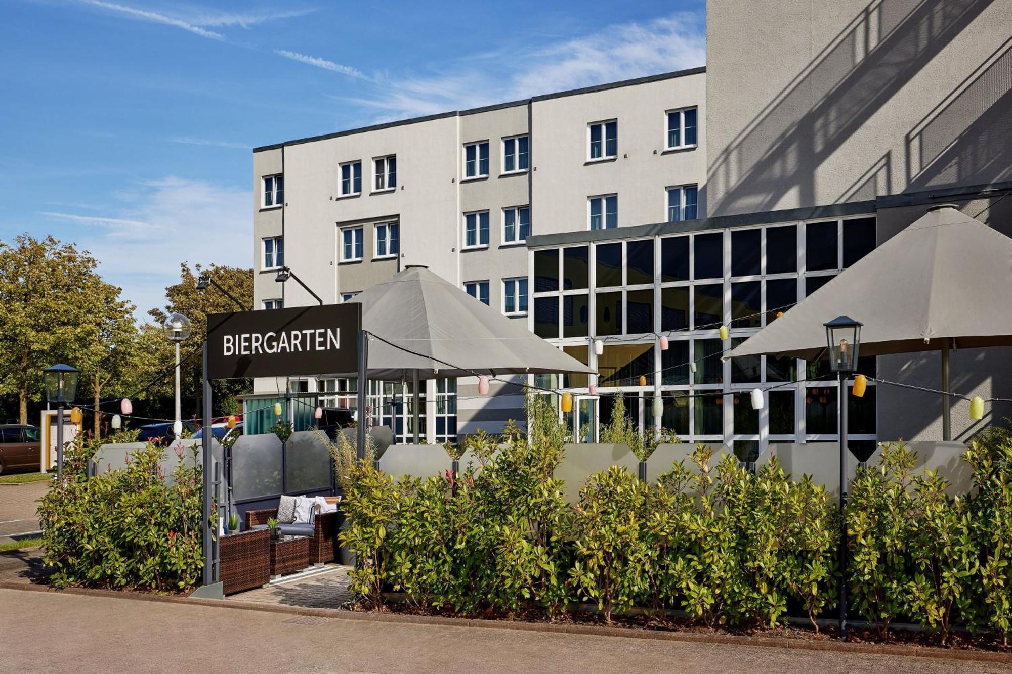 Courtyard By Marriott Dortmund Hotel Exterior photo