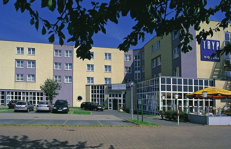 Courtyard By Marriott Dortmund Hotel Exterior photo